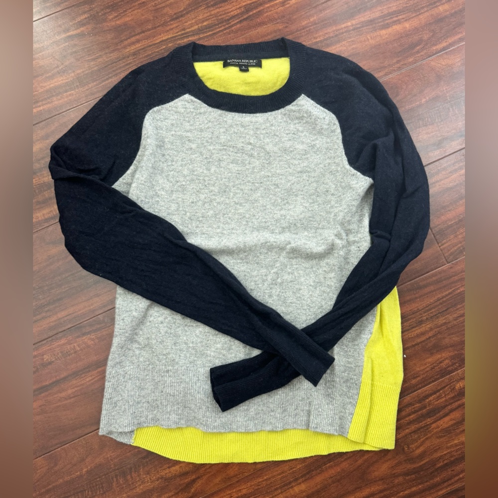 Banana republic wool sweater